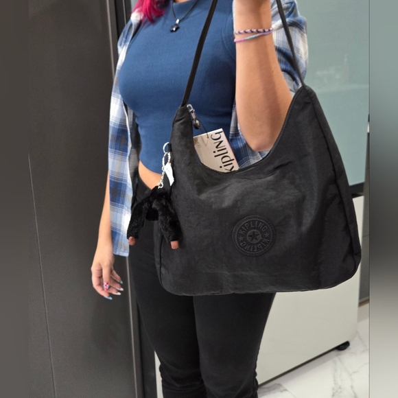 Kipling Bag Black Shoulder Monkey Keychain NEW Isidora - Picture 12 of 16